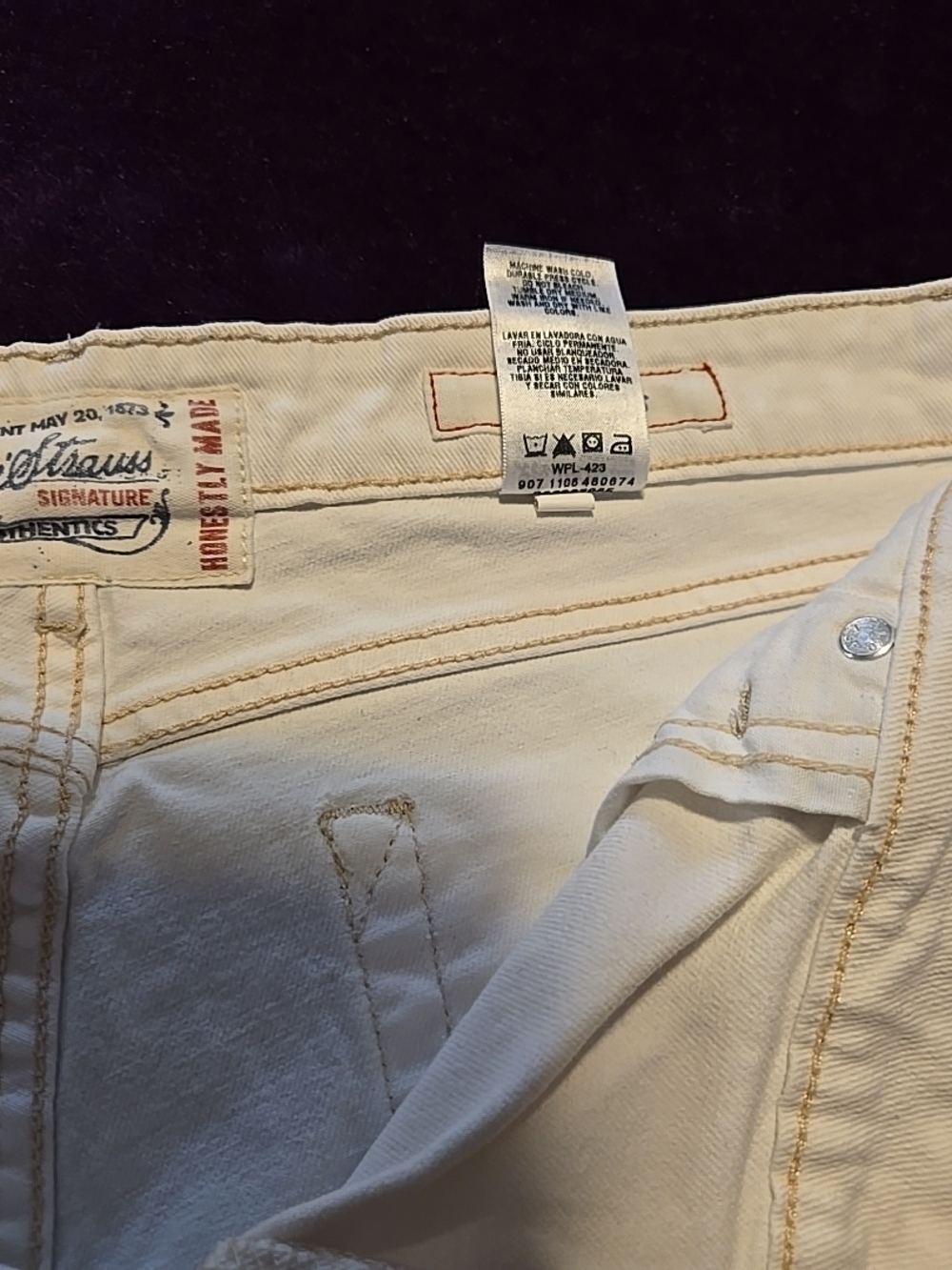 Levi's Signature Off White Denim Capri Jeans Size 16 GUC